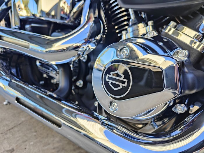 2025 HARLEY-DAVIDSON BREAKOUT 117 (FXBR) ROAD RED