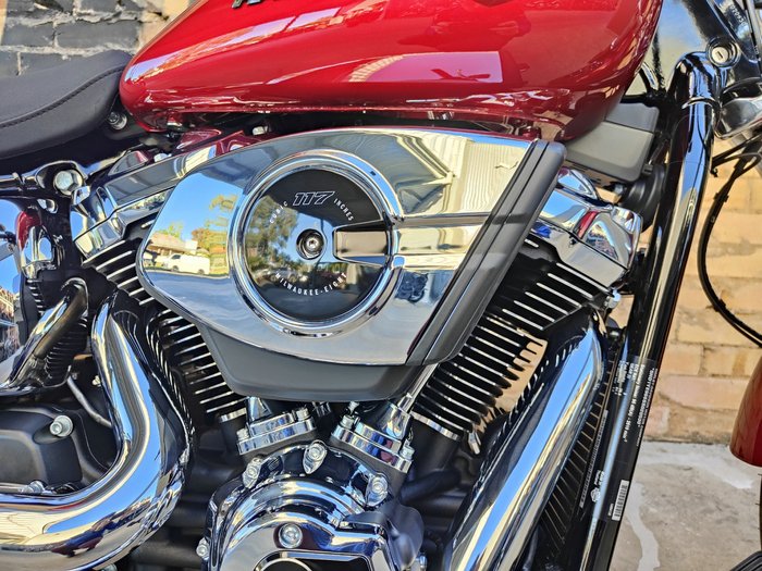 2025 HARLEY-DAVIDSON BREAKOUT 117 (FXBR) ROAD RED