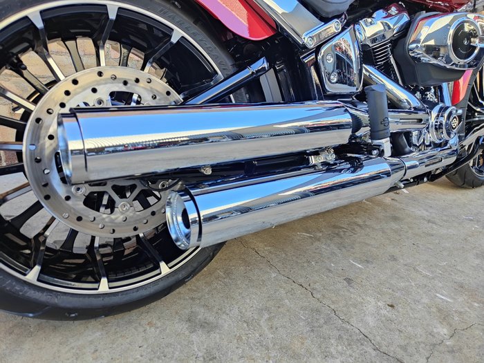 2025 HARLEY-DAVIDSON BREAKOUT 117 (FXBR) ROAD RED