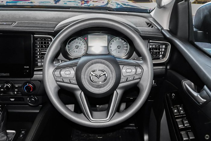 2025 Mazda BT-50 XT