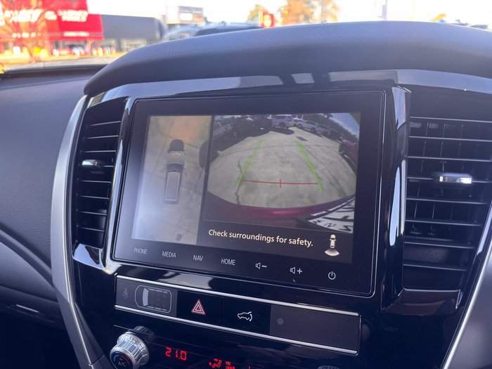 2024 Mitsubishi Pajero Sport Exceed