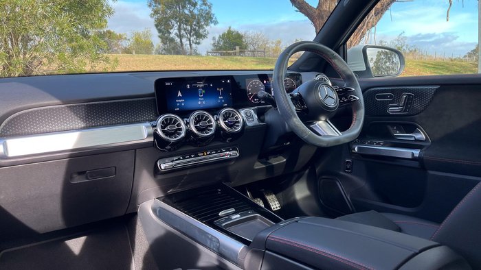 2024 Mercedes-Benz GLB-Class GLB200