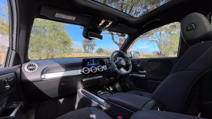 2024 Mercedes-Benz GLB-Class GLB200