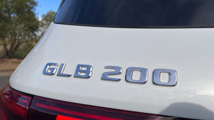 2024 Mercedes-Benz GLB-Class GLB200
