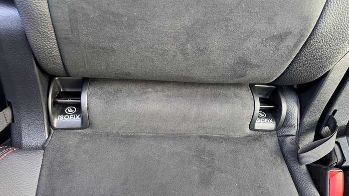 2024 Mercedes-Benz GLB-Class GLB200