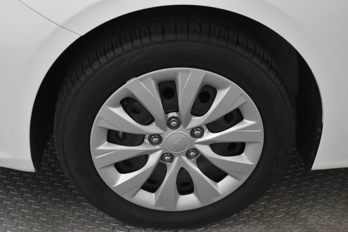 2024 Kia Cerato S