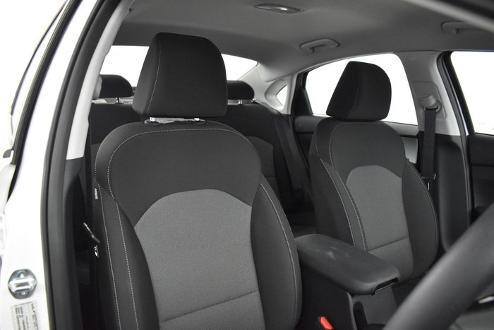2024 Kia Cerato S