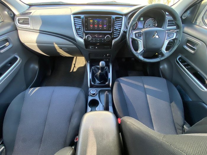 2017 Mitsubishi Triton GLS MQ MY17 4X4 Dual Range White