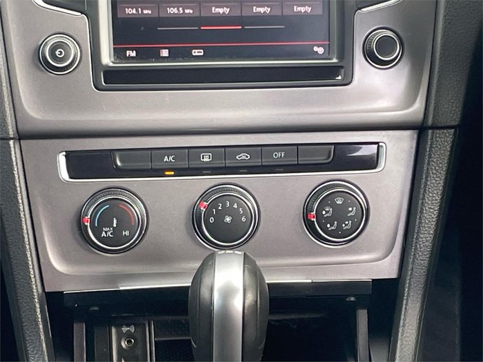 2016 Volkswagen Golf 92TSI Trendline 7 MY17 Pure White