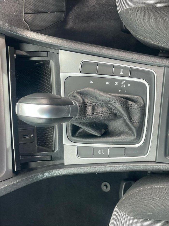 2016 Volkswagen Golf 92TSI Trendline 7 MY17 Pure White