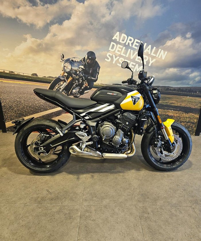 2025 Triumph Trident 660 Trident Yellow