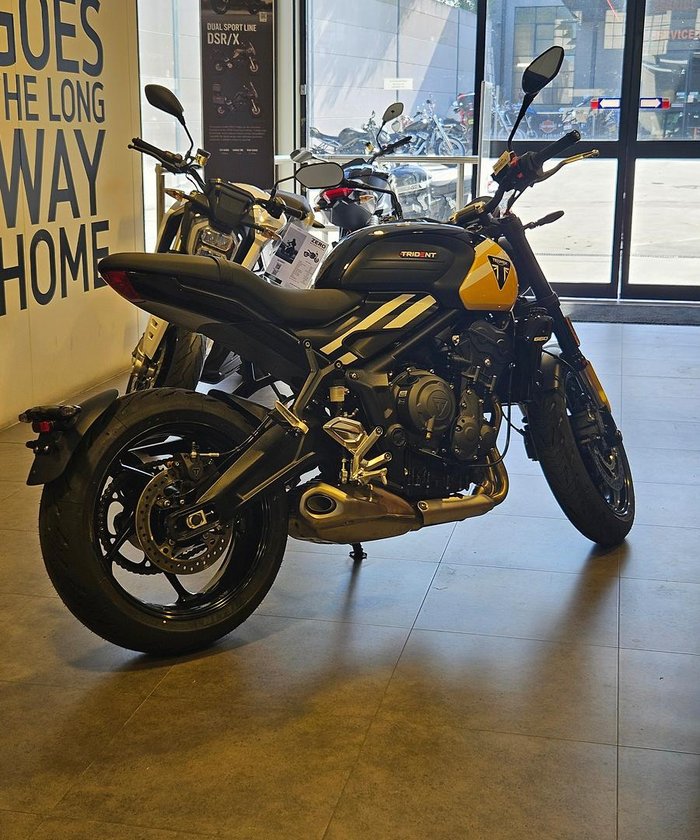 2025 Triumph Trident 660 Trident Yellow