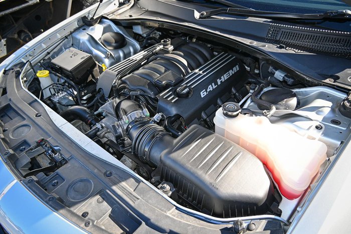 2019 Chrysler 300 SRT Core