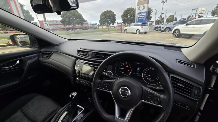 2017 Nissan X-TRAIL ST