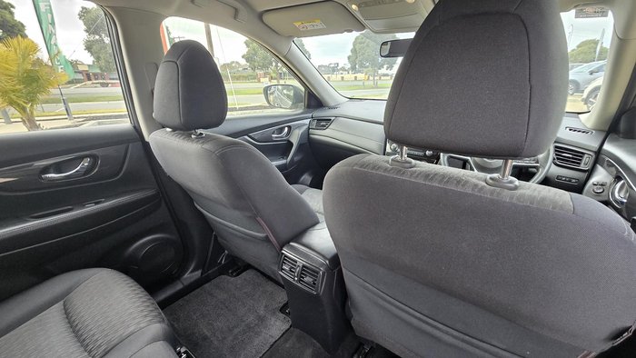 2017 Nissan X-TRAIL ST