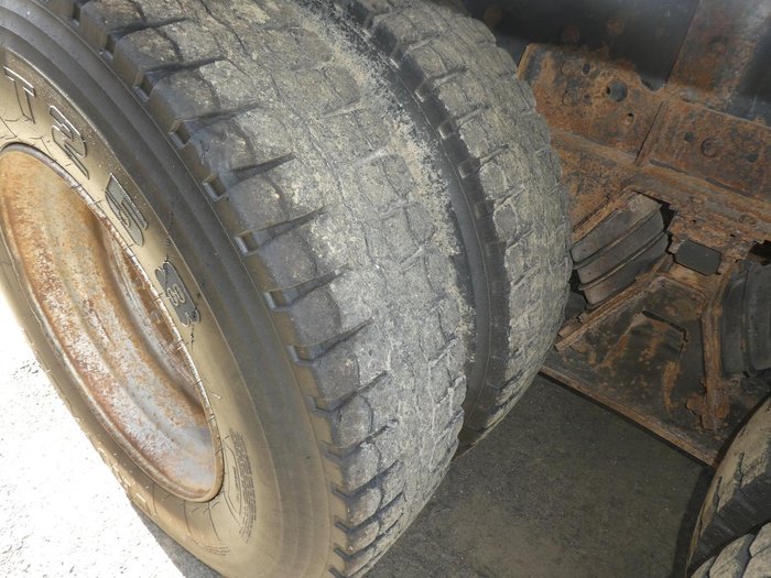 2002 Iveco Acco 2350G 