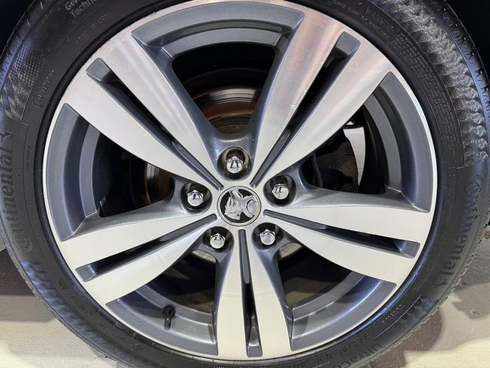 2013 Holden Commodore SV6 VF MY14 Heron White