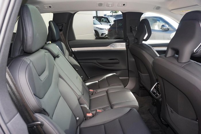 2025 Volvo EX90 Plus Twin Motor