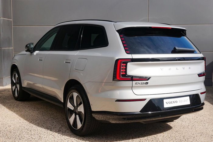 2025 Volvo EX90 Plus Twin Motor