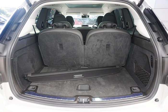 2025 Volvo EX90 Plus Twin Motor