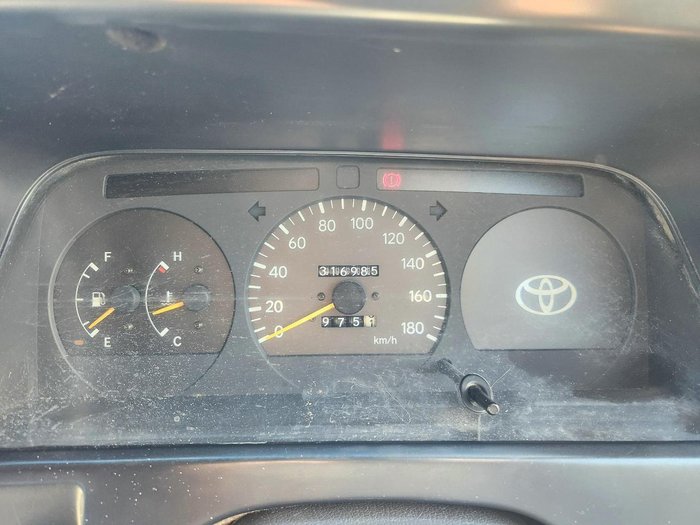 1998 Toyota Hiace RZH103R French Vanilla