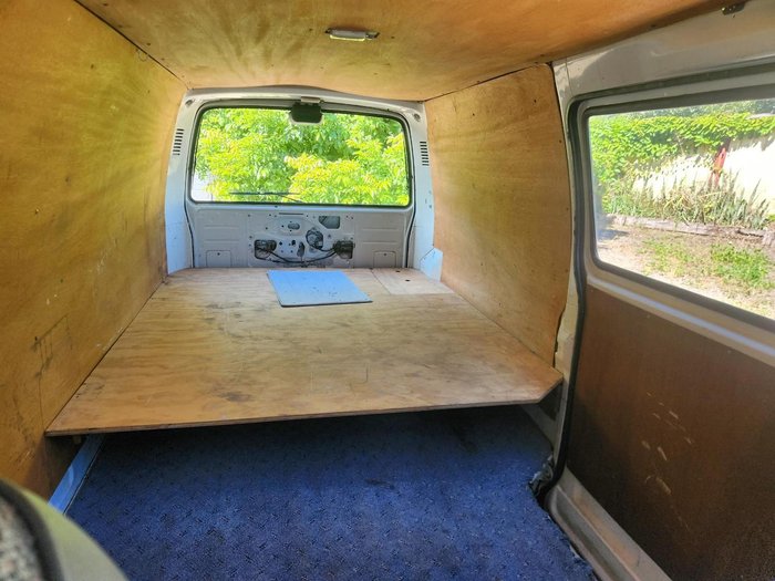 1998 Toyota Hiace RZH103R French Vanilla