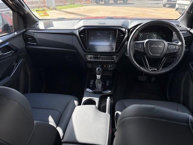 2024 Isuzu D-MAX BLADE
