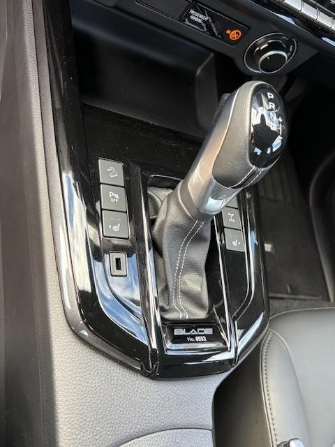 2024 Isuzu D-MAX BLADE