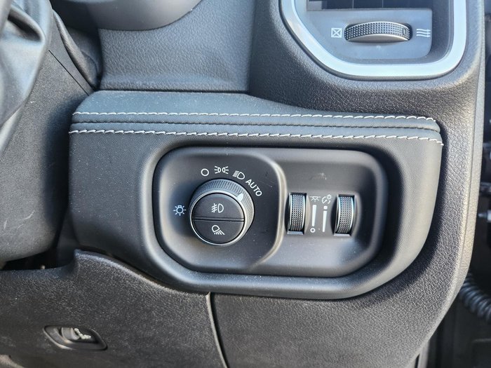 2023 RAM 2500 Laramie Rambox