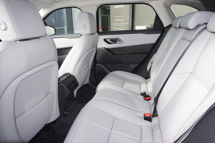 2024 Land Rover Range Rover Velar P250 Dynamic SE