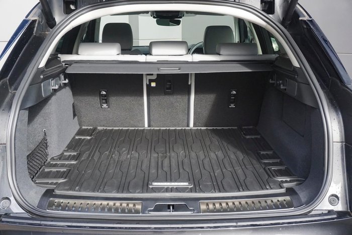 2024 Land Rover Range Rover Velar P250 Dynamic SE