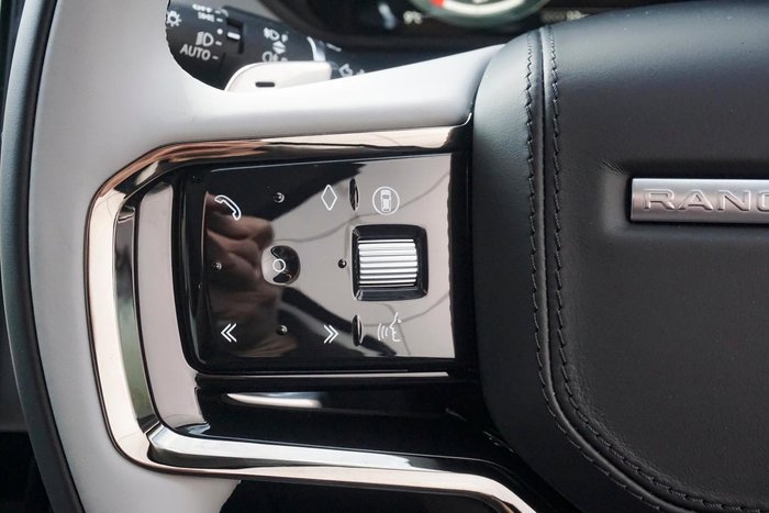 2024 Land Rover Range Rover Velar P250 Dynamic SE