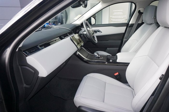 2024 Land Rover Range Rover Velar P250 Dynamic SE