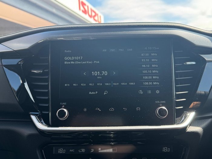 2026 Isuzu MU-X X-TERRAIN