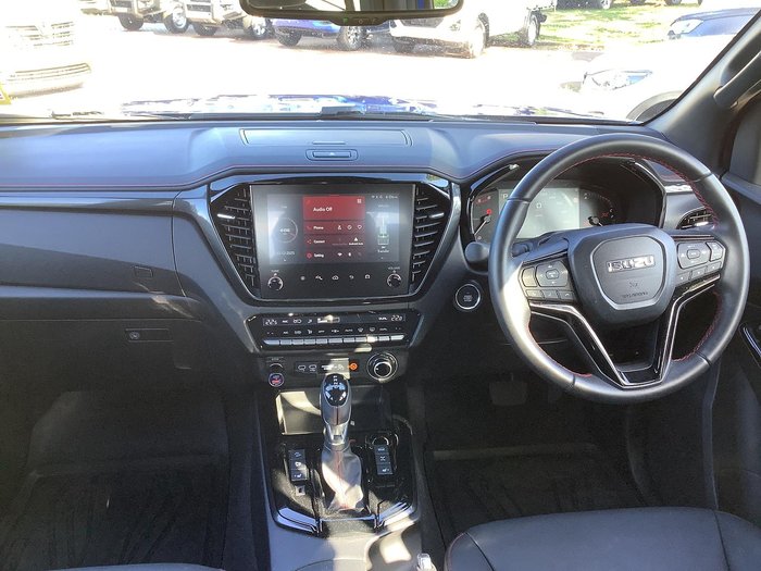 2025 Isuzu D-MAX X-TERRAIN