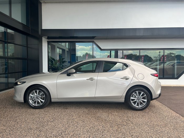 2025 Mazda 3 G20 Pure