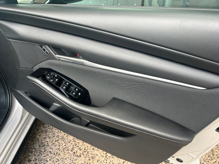 2025 Mazda 3 G20 Pure