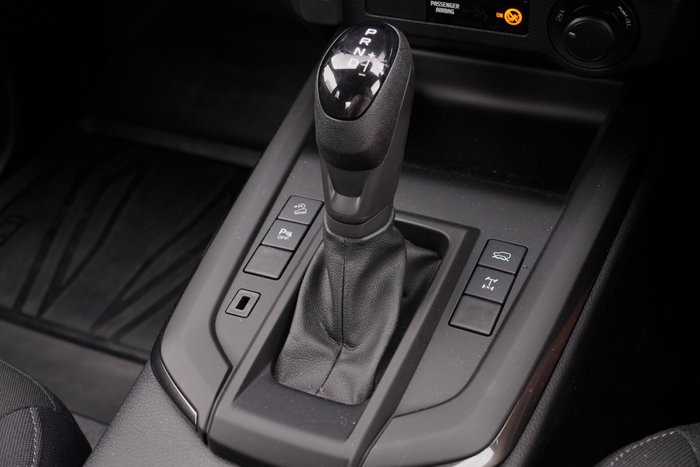 2025 Isuzu D-MAX X-RIDER