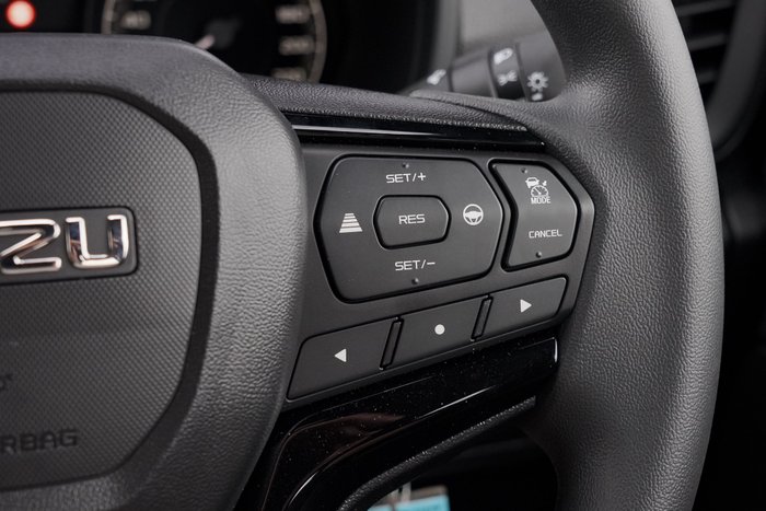 2025 Isuzu D-MAX X-RIDER