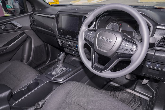 2025 Isuzu D-MAX X-RIDER