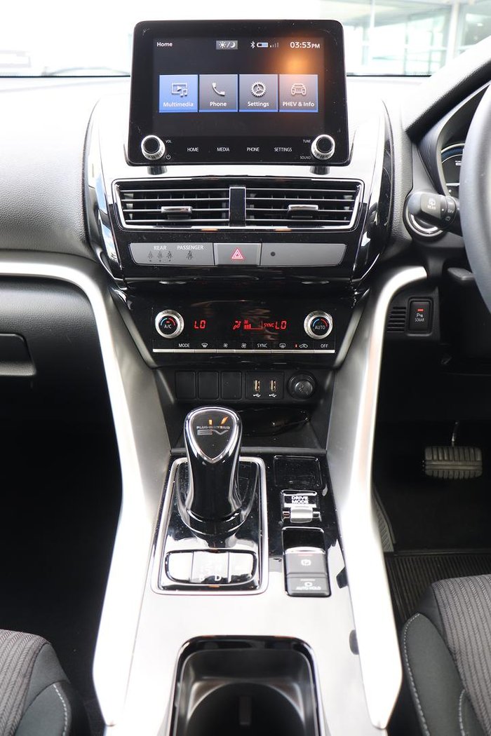 2024 Mitsubishi Eclipse Cross PHEV ES