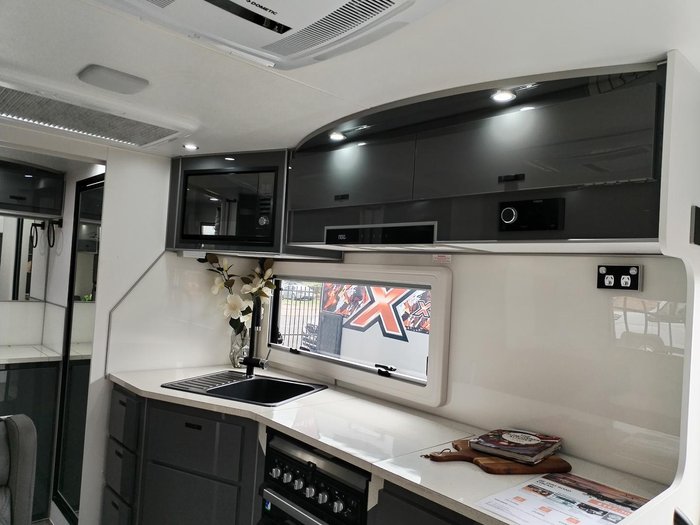 2023 JB Caravans Dirt Road Extreme 20'