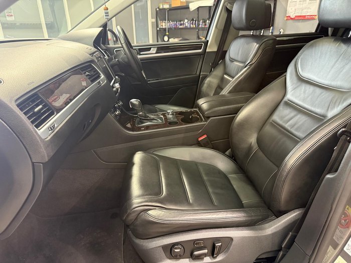 2012 Volkswagen Touareg V6 TDI 7P MY12.5 Four Wheel Drive Canyon Grey