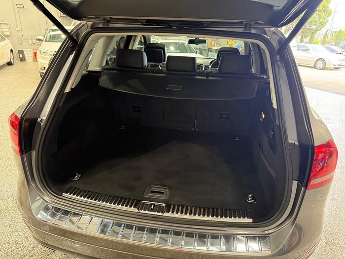 2012 Volkswagen Touareg V6 TDI 7P MY12.5 Four Wheel Drive Canyon Grey