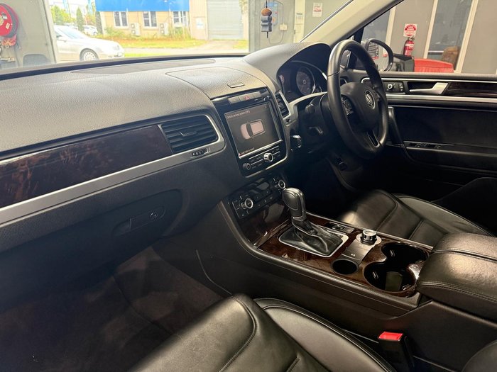2012 Volkswagen Touareg V6 TDI 7P MY12.5 Four Wheel Drive Canyon Grey