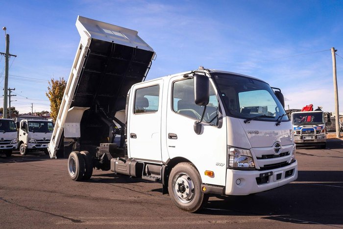 2024 Hino 917 Mt 4200 Wide Crew Tip Pro White