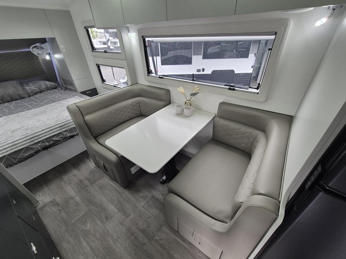 2024 Platinum 19.6 Cxr Tandem Axle
