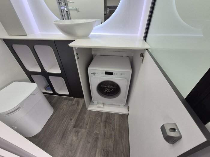 2024 Platinum 19.6 Cxr Tandem Axle Monster Savings