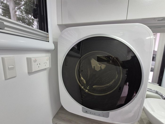 2025 Vivid Caravans VIVID EXPLORER 17