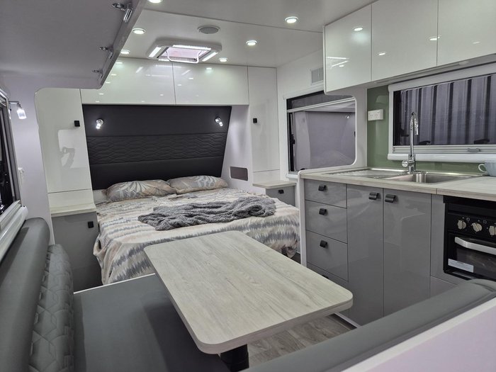 2025 Vivid Caravans VIVID EXPLORER 17   L SHAPED LOUNGE